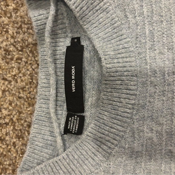 Sweater - Picture 2 of 2